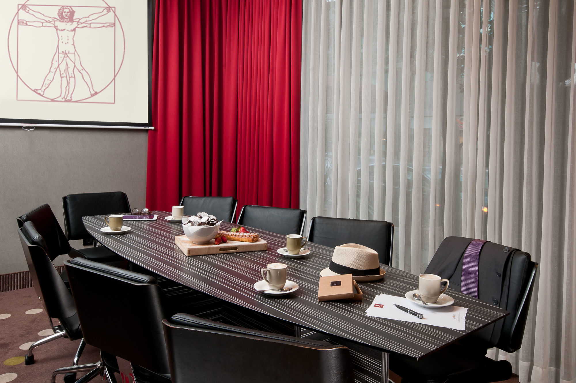 Leonardo City Tower Hotel Tel Aviv Giv'atayim Exterior photo Meeting room
